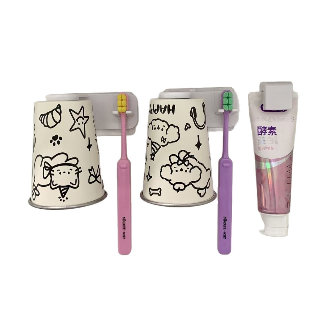 Wall-mounted toothbrush holder with playful animal design Kalsten
