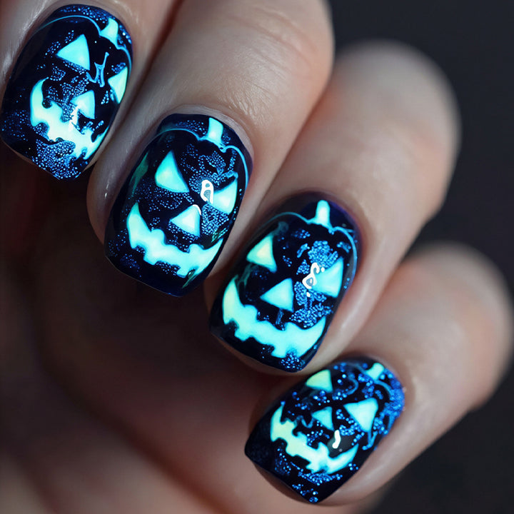 Halloween Glow-in-the-Dark Press-On Nail Art Kalsten