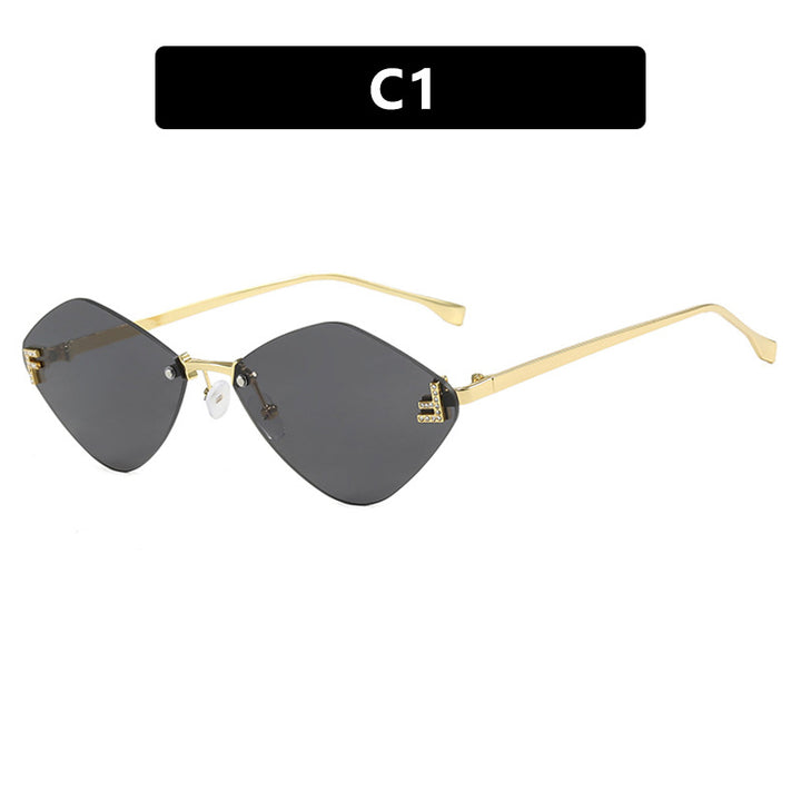 Women's geometric sunglasses in an extravagant design with gradient lenses Kalsten