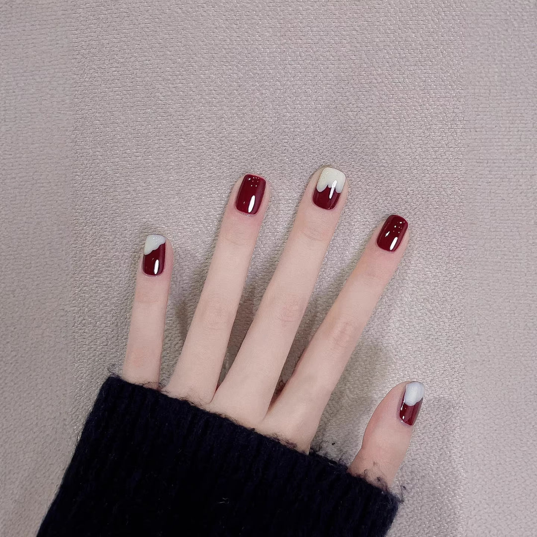 Artistic Press-On Nail Set with Unique Design Elements