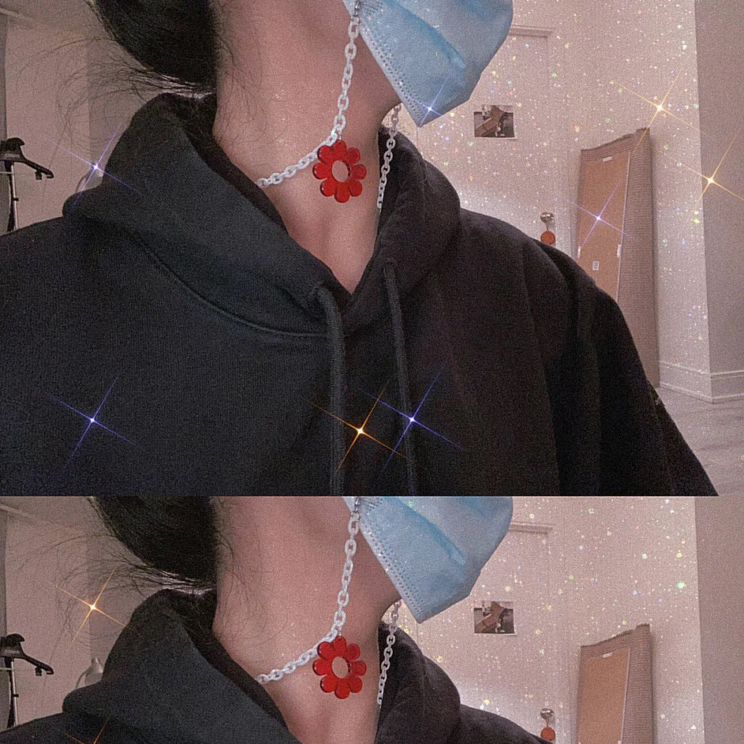 Fashionable chain strap with flower-shaped pendant Kalsten