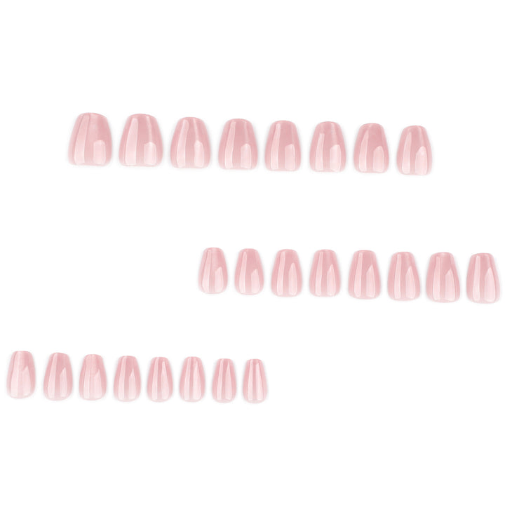 Artful nail art with elegant shimmer effect Kalsten