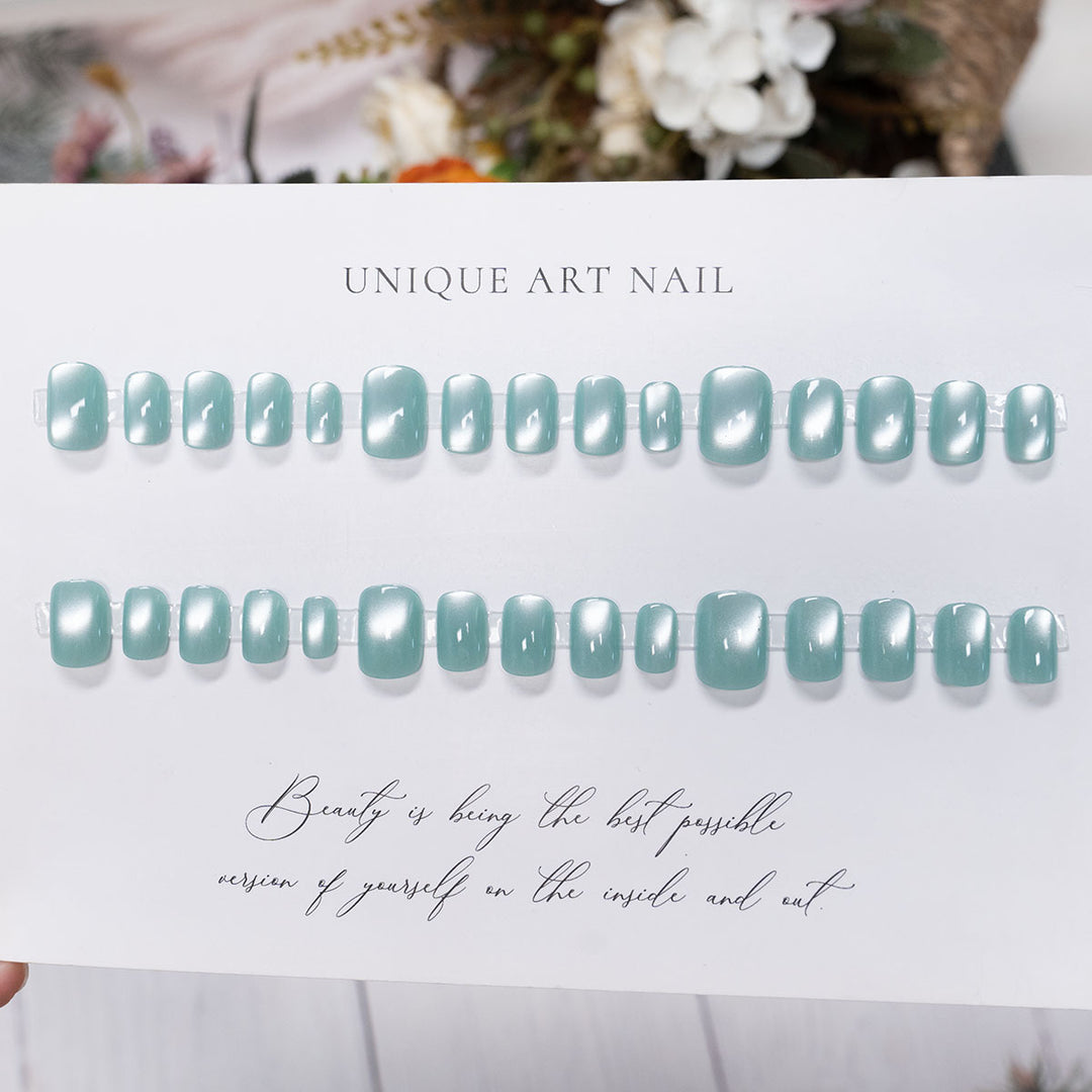 Elegant Press-On Nail Art Set