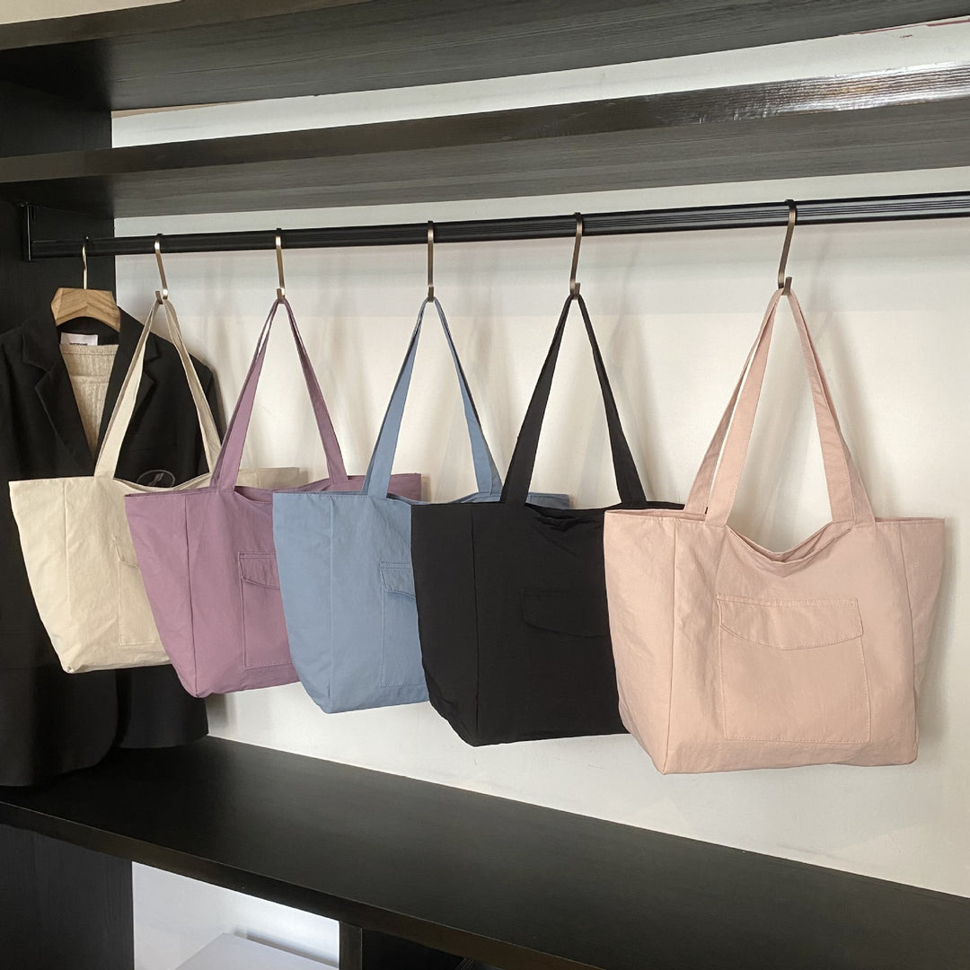 Spacious shopping bag with practical front pocket Kalsten