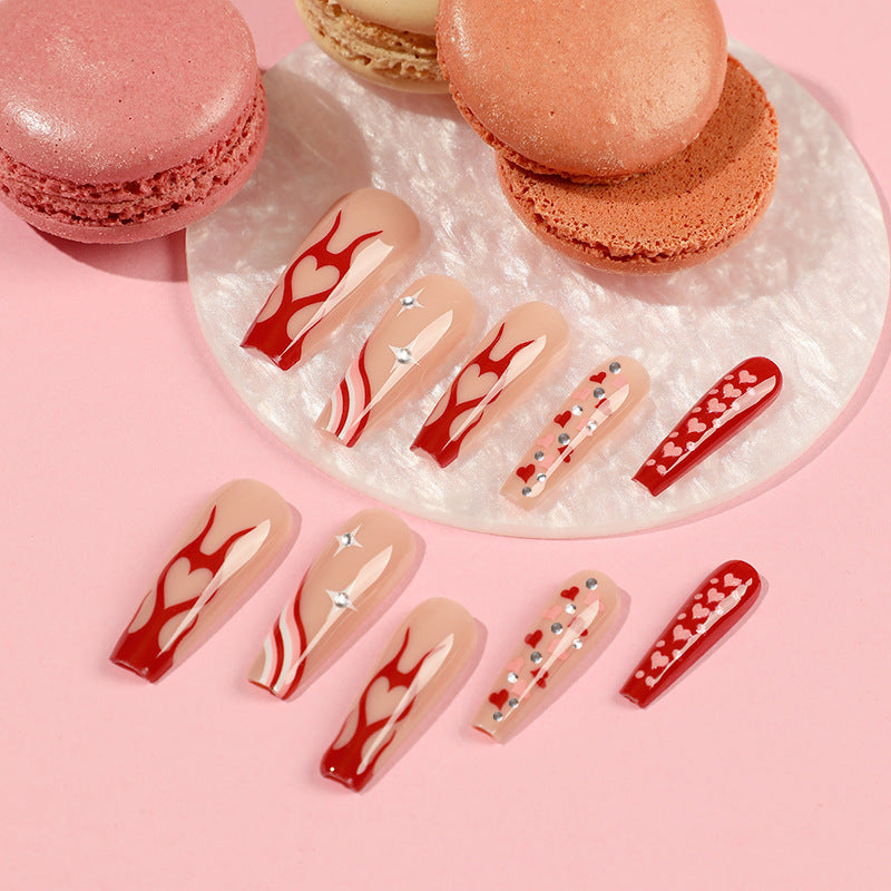 Artful Nail Art with Hearts and Glitter Accents Kalsten