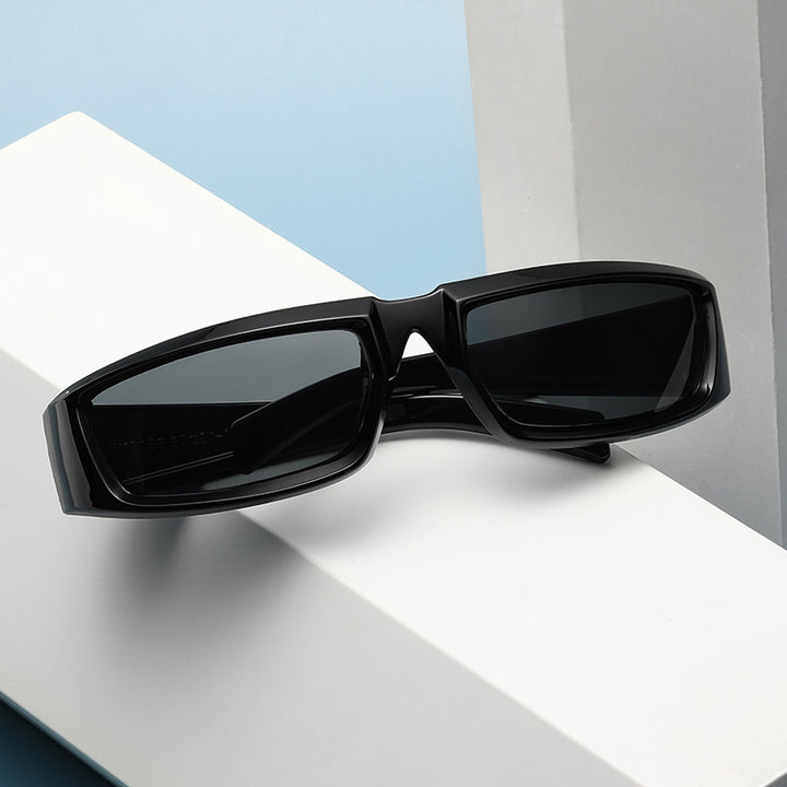 Women's sporty sunglasses with robust and ergonomic design Kalsten