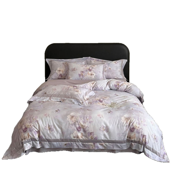 Luxurious satin bedding set with floral all-over pattern and satin border