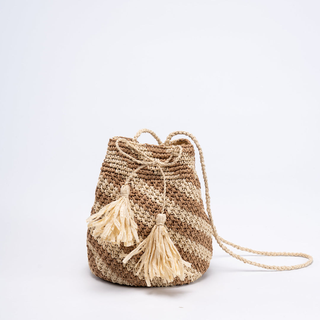 Hand-knotted shoulder bag with fringes Kalsten