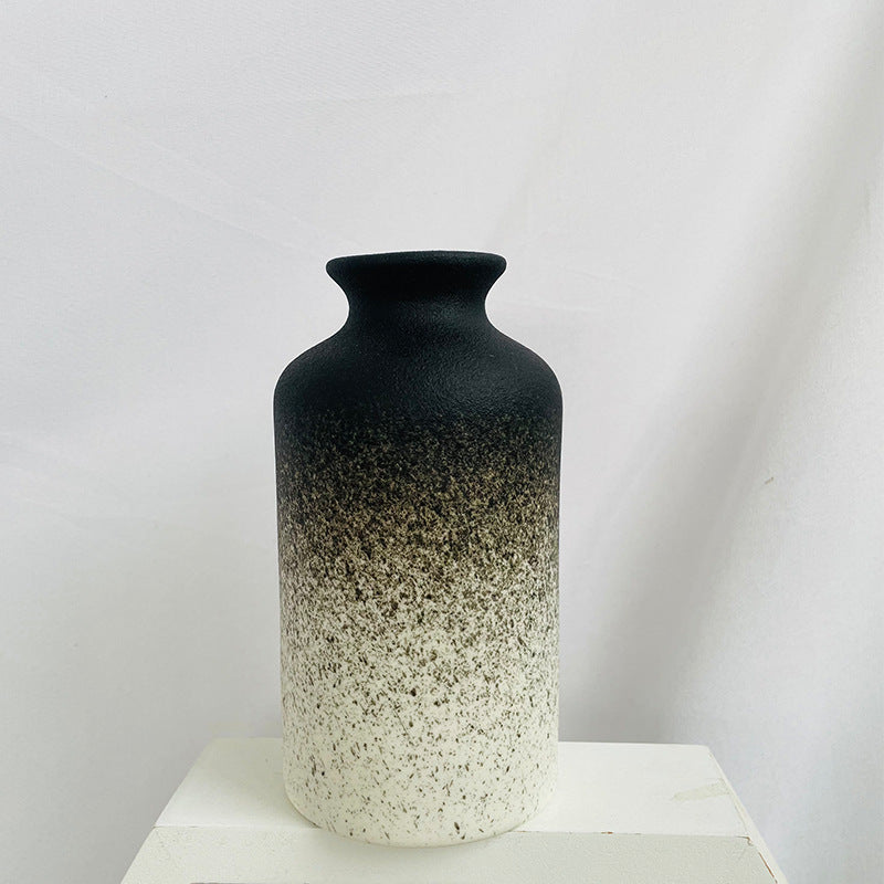 Modern Textured Ceramic Vase Kalsten