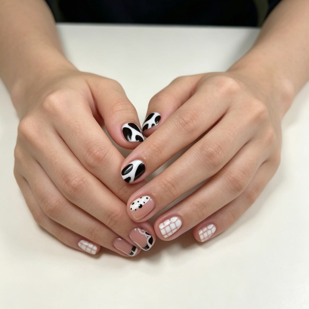 Abstract Art Nail Set