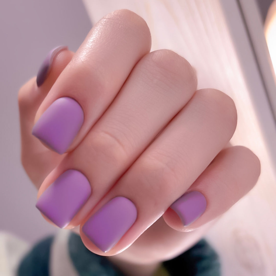 Matt lacquered nail art Kalsten
