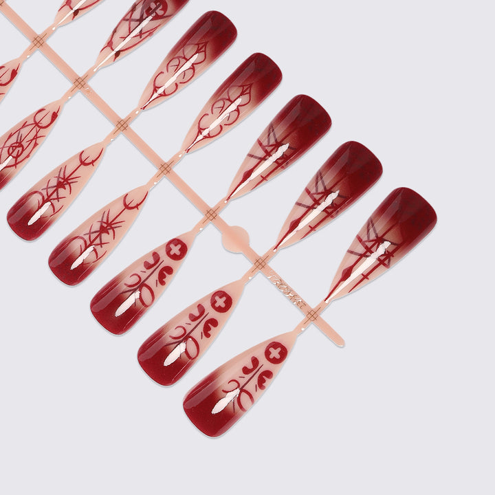 Artificial nail set with elegant, geometric designs Kalsten