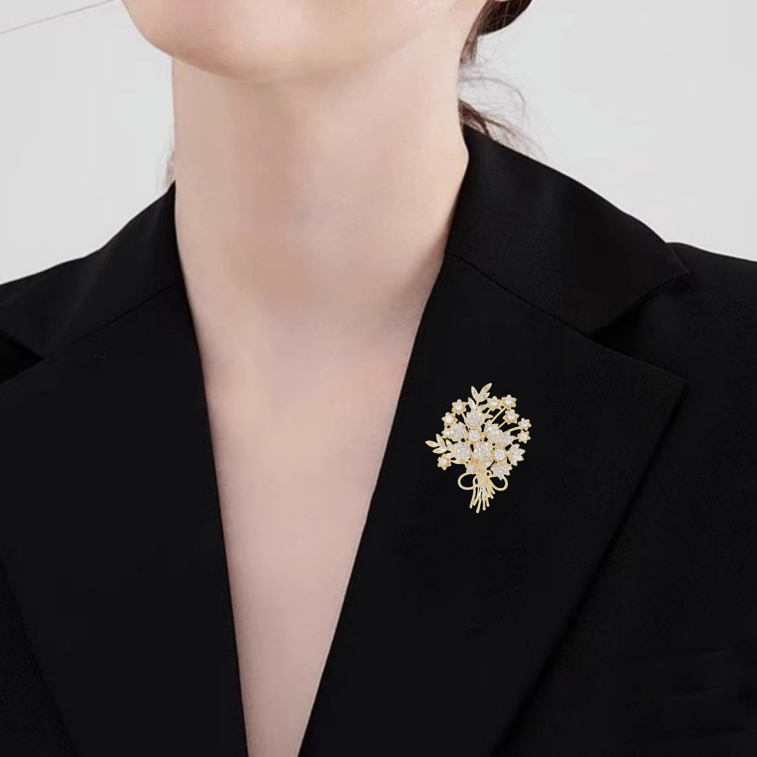 Exquisite Flower Brooch with Sparkling Crystals Kalsten