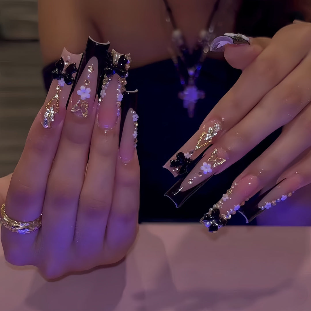 Luxurious 3D Floral Press-On Nail Art Kalsten