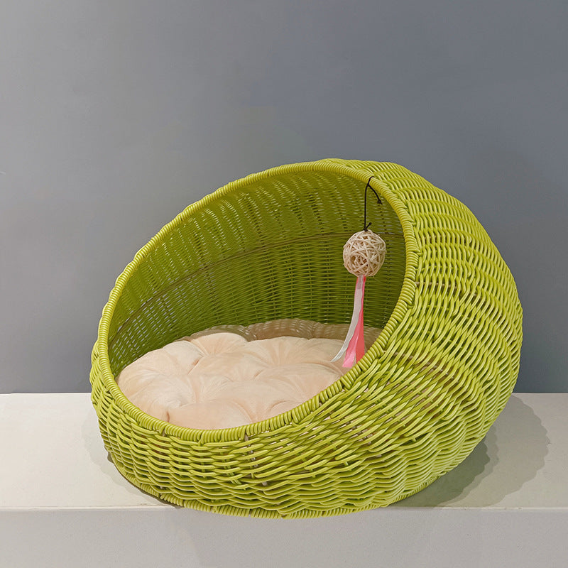 Cozy cat bed made of woven natural material Kalsten