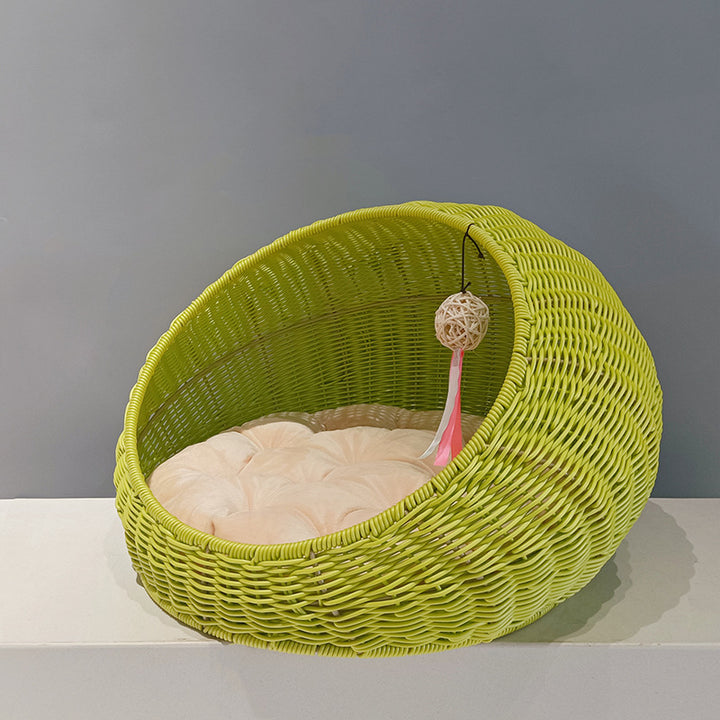 Cozy cat bed made of woven natural material Kalsten