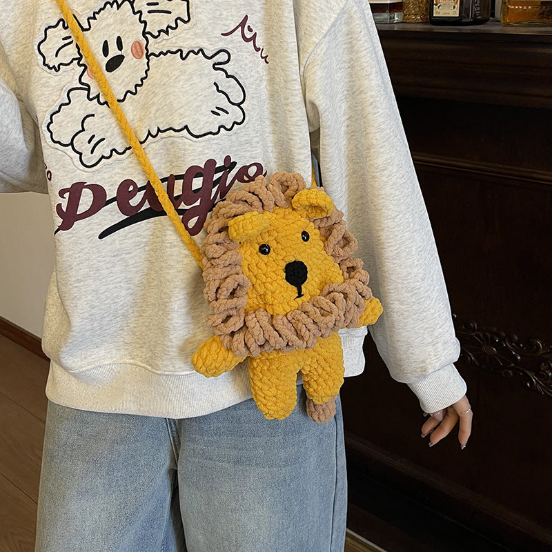 Lion-Themed Plush Crossbody Bag