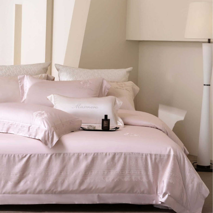 Premium bedding set made of cotton satin with jacquard border and quilted bedspread