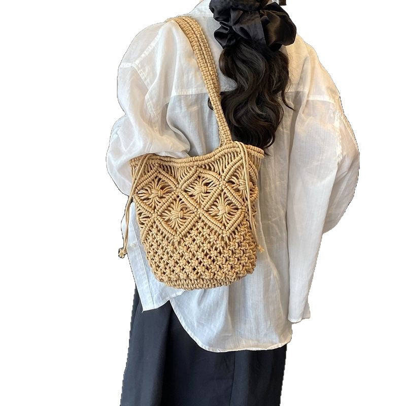 Handcrafted basket bag with floral patterns Kalsten