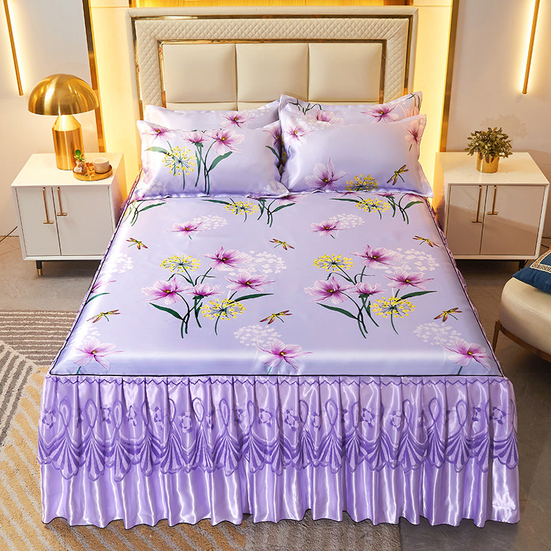 Ladies daybed cover with playful bear motif Kalsten