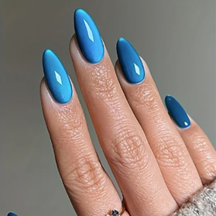 Shimmering Press-On Nail Kit