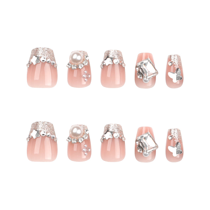 Artful Nail Art with Elegant Jewelry Design Kalsten