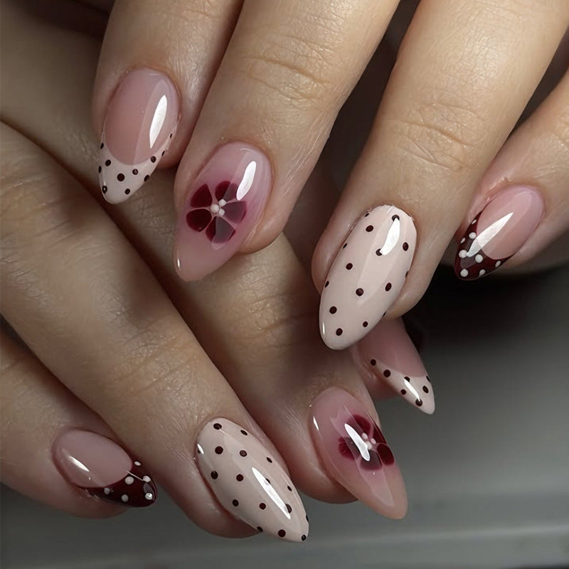 Artificial nail set with elegant flower and dot pattern design Kalsten