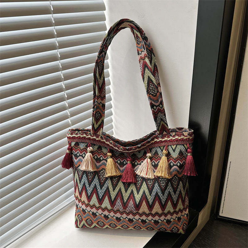 Geometric Patterned Decorative Tote Bag