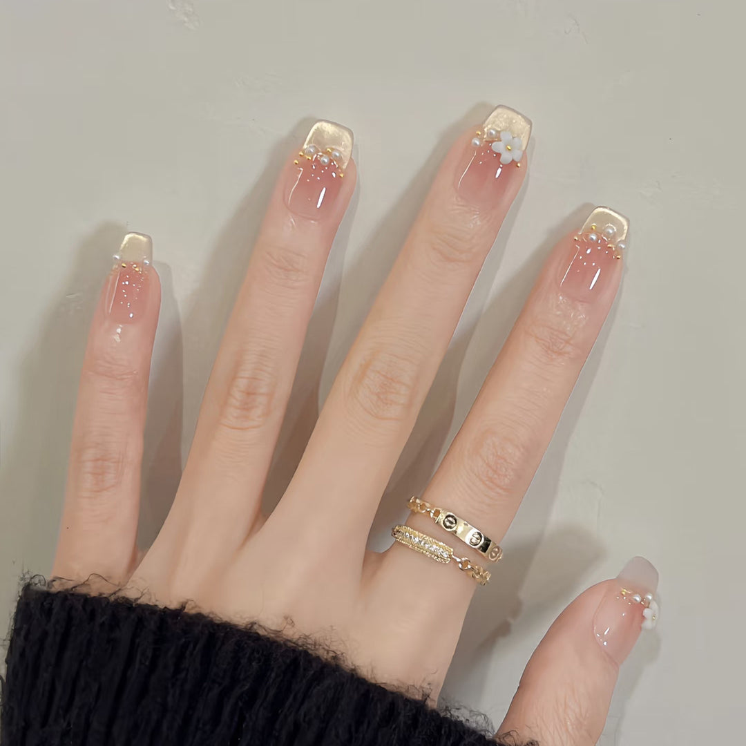 Decorative Press-On Nail Extensions with Floral Accents Kalsten