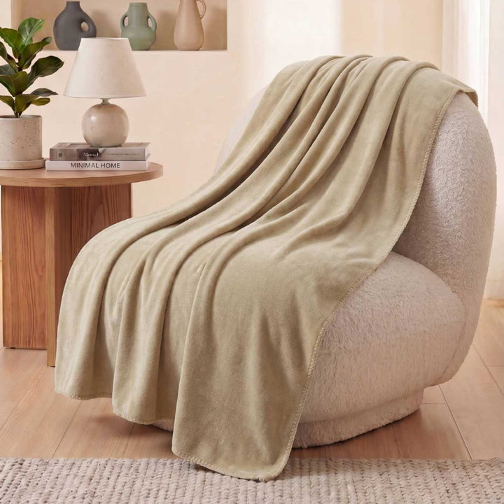 Cozy Fleece Throw Blanket