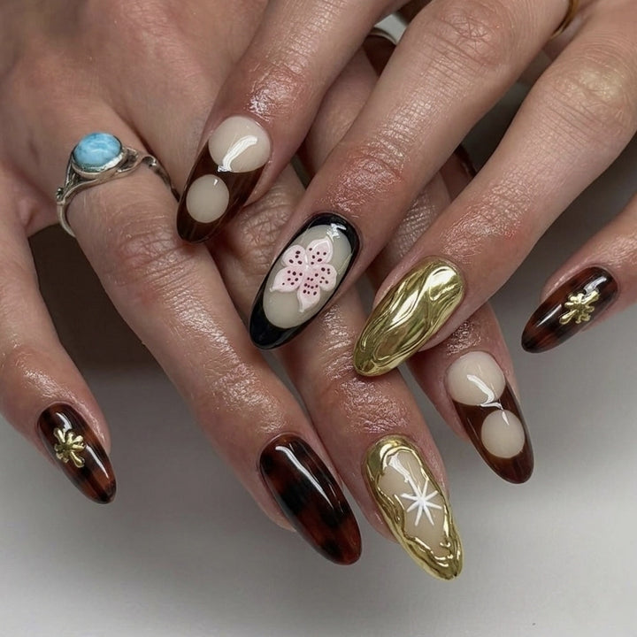 Decorative Floral Press-On Nail Art Set