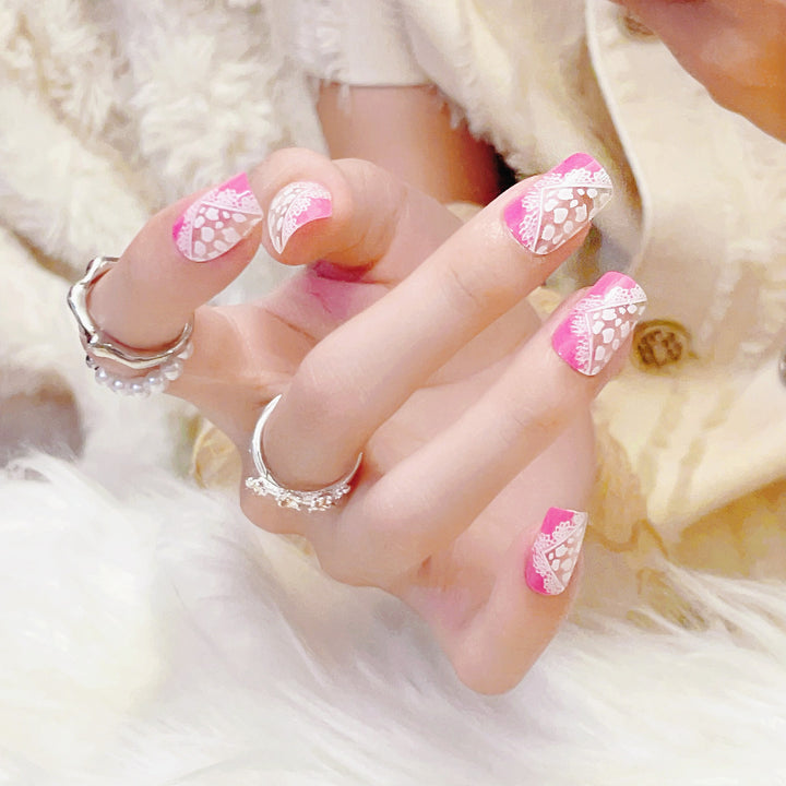 Decorative Heart Press-On Nail Set
