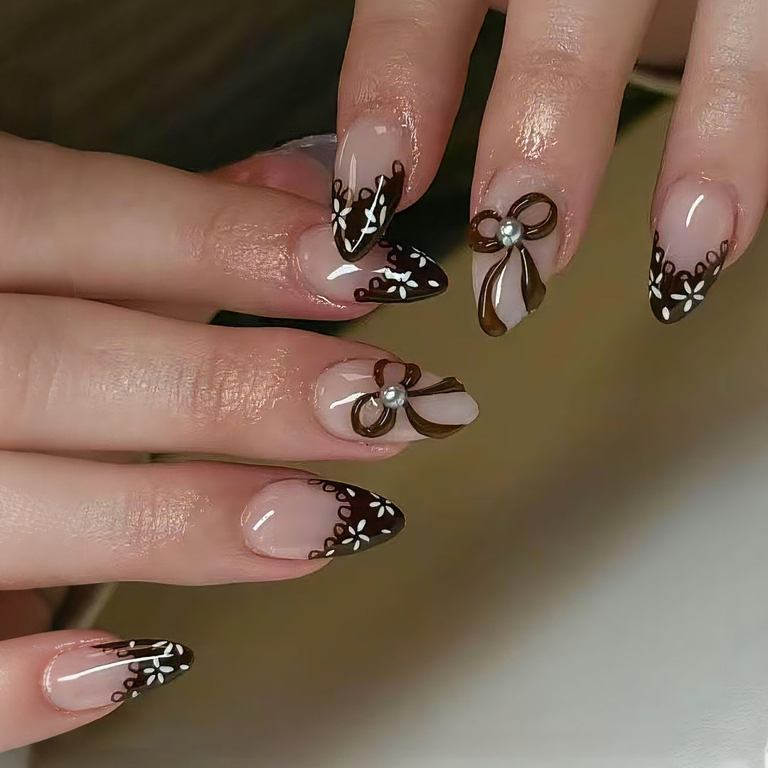 Decorative Elegant Press-On Nail Set