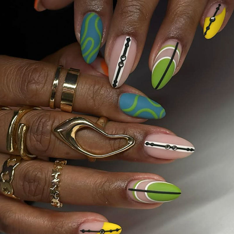 Artistic Press-On Nail Art Set  1791110738