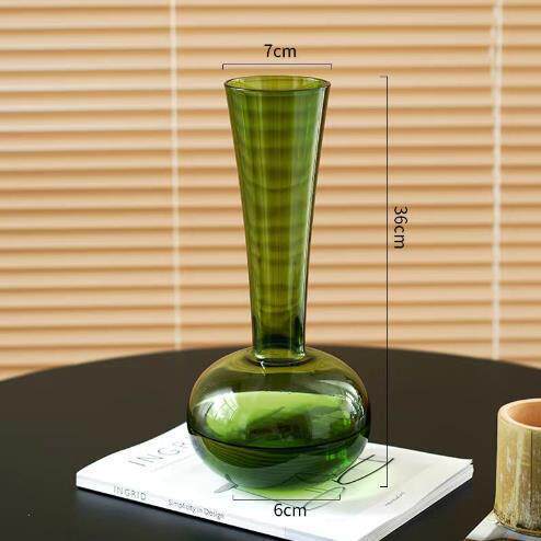 High-quality glass vase with slim design Kalsten