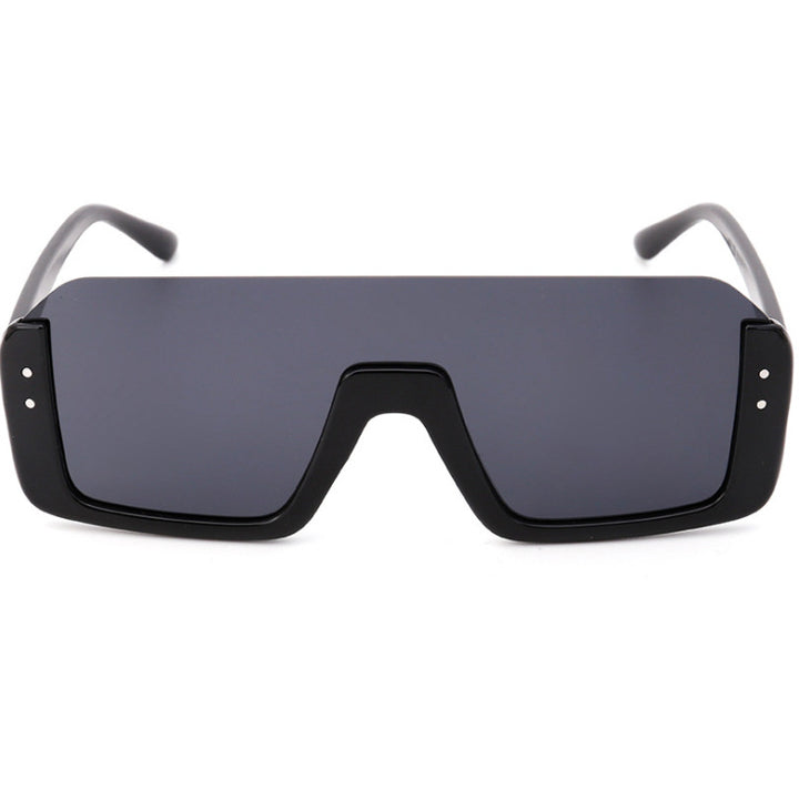 Women's Sporty Shield Sunglasses with Modern Design Kalsten