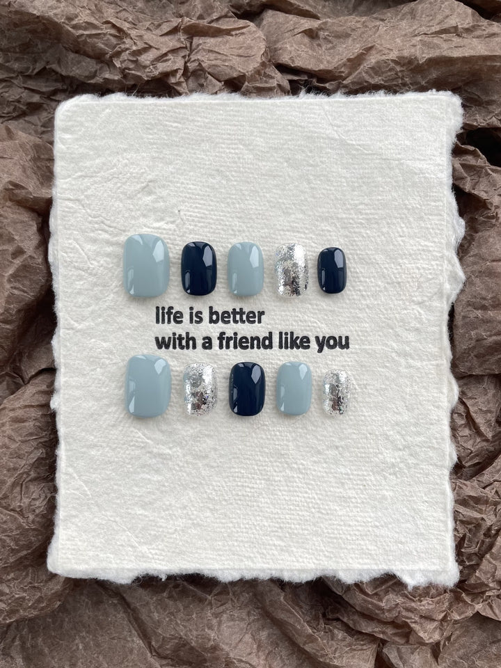 Artistic Press-On Nail Art Set