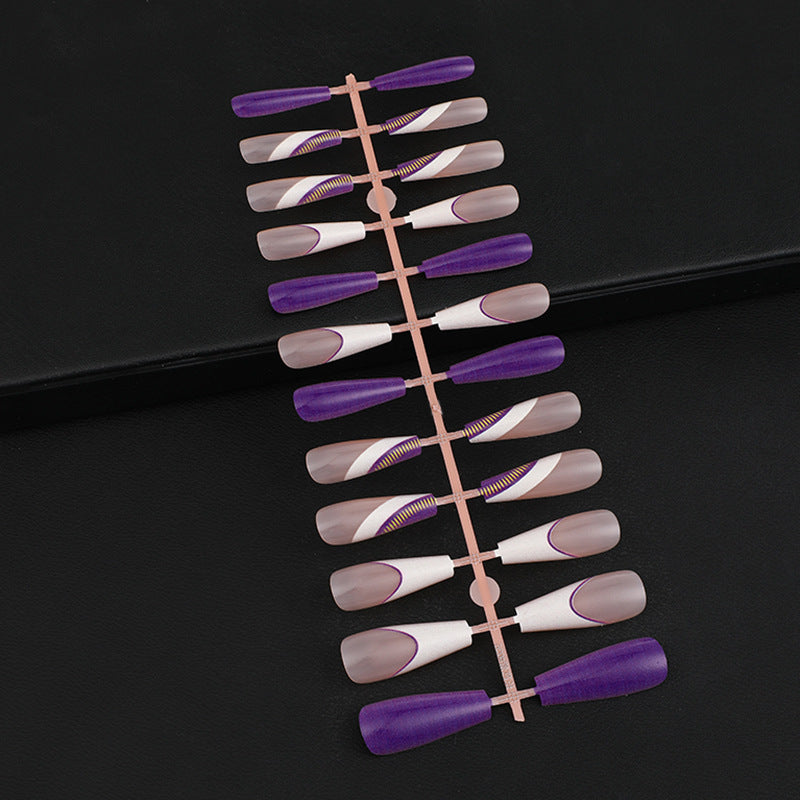 Artificial nails with stylish geometric accents Kalsten