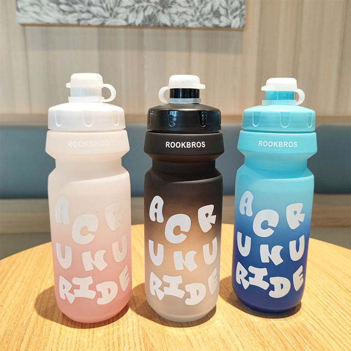 Women's sporty water bottle with flexible leak protection technology Kalsten