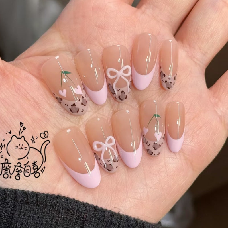 Artistic Floral and Star-Embellished Press-On Nail Set Kalsten
