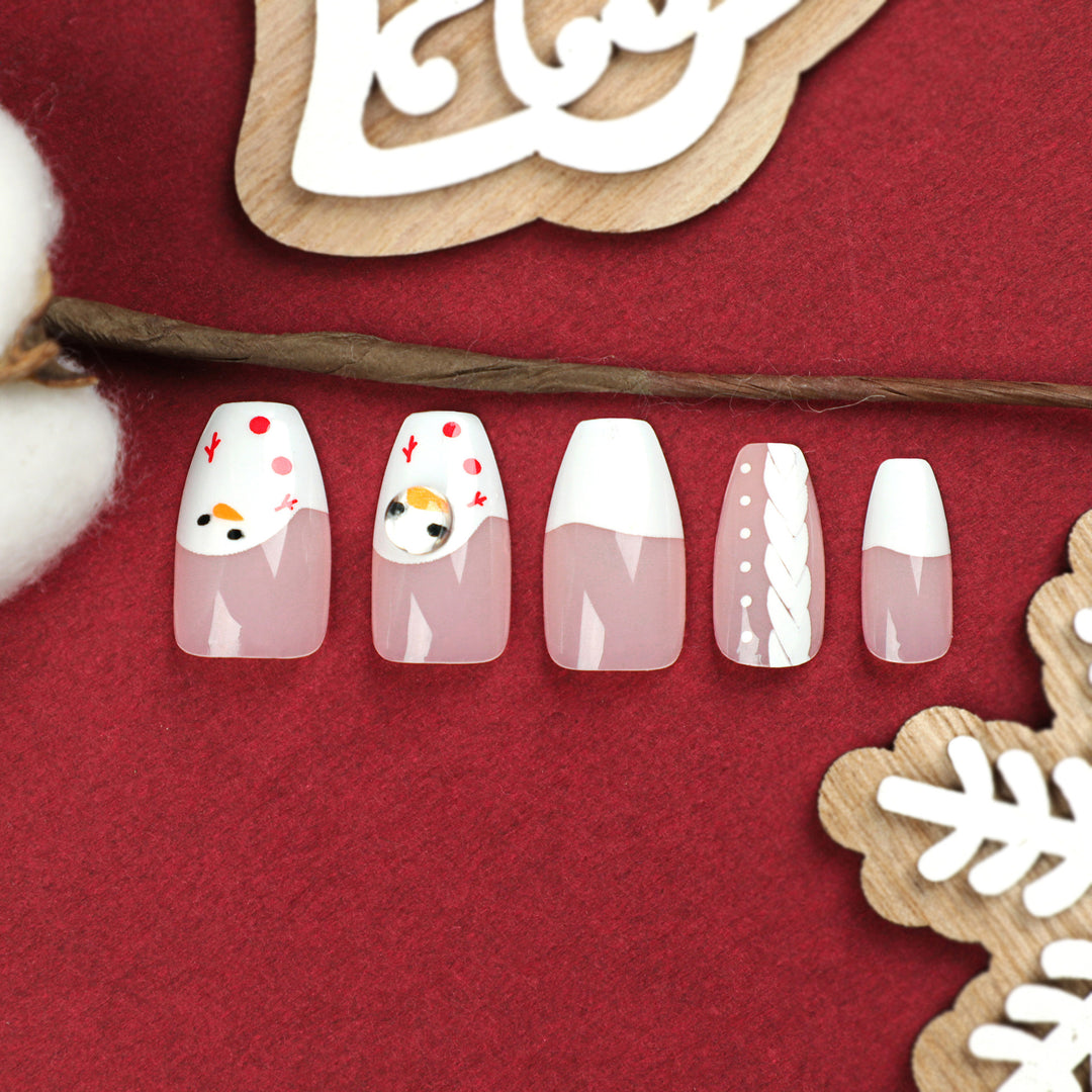 Artful Nail Art in Festive Winter Design Kalsten