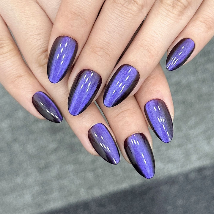 Glossy Press-On Nail Art Set