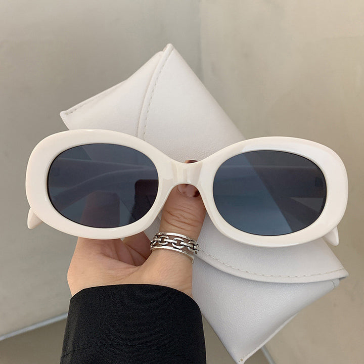 Ladies fashionable sunglasses in stylish oval design Kalsten