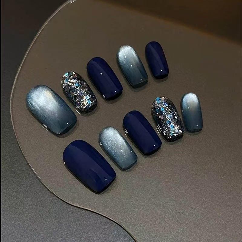 Glamorous Glossy Light-Reflecting Press-On Nail Set