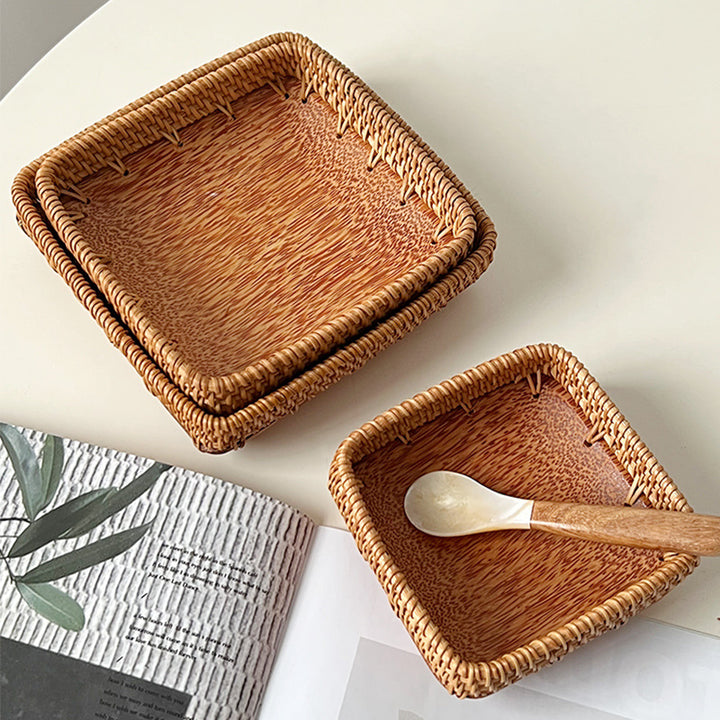 Handcrafted decoration basket in natural design Kalsten