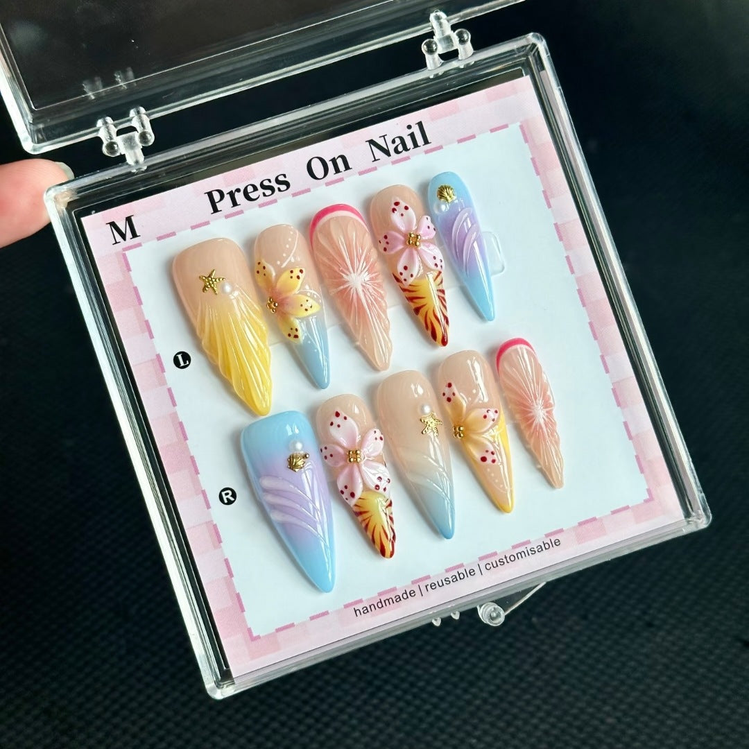 Artistic Floral Press-On Nail Set  1791772905