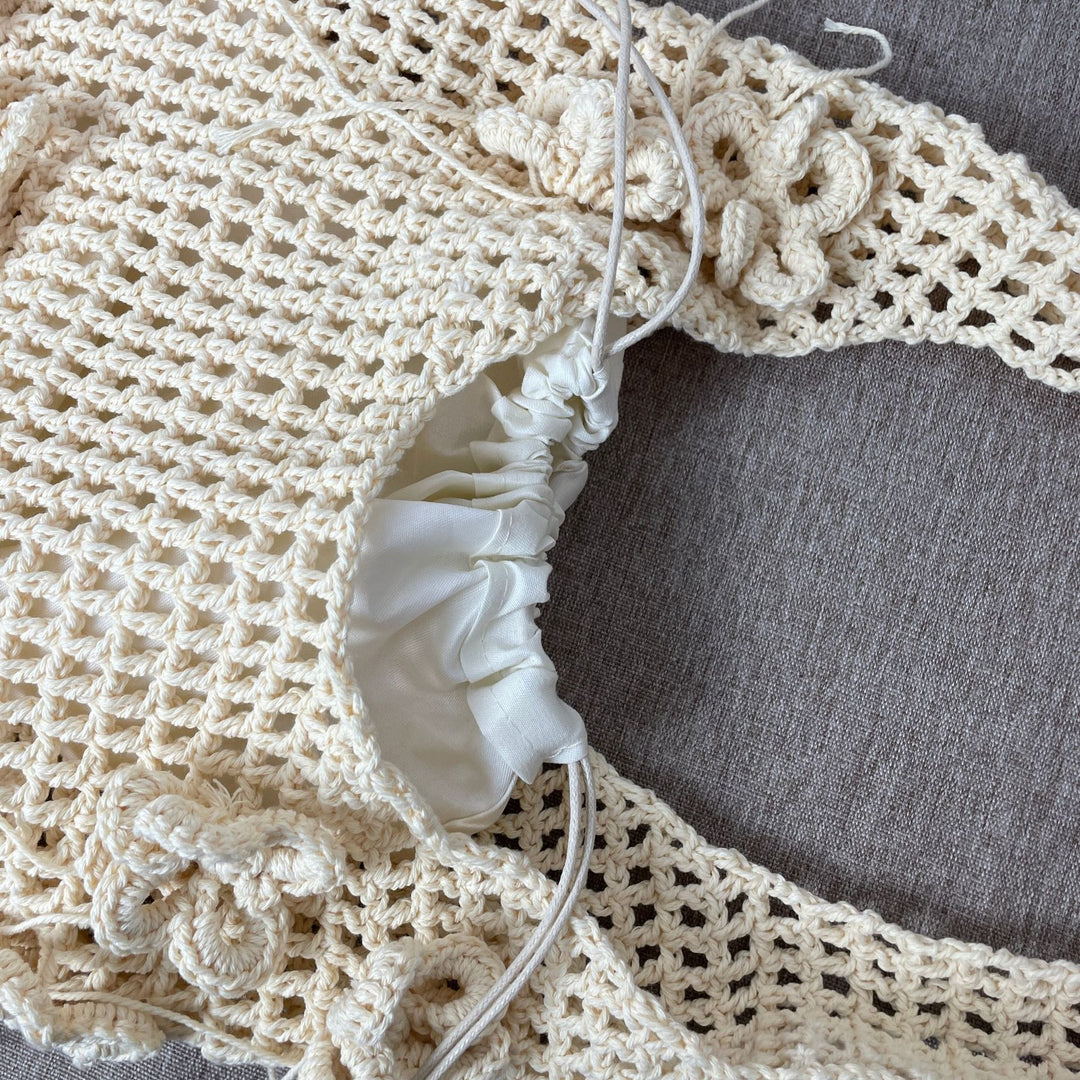 Hand-knotted beach bag with flower details Kalsten