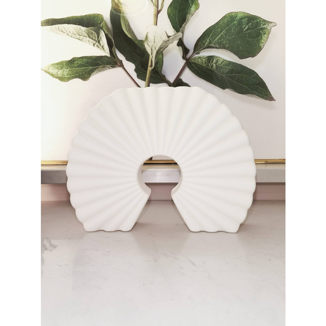 Decorative Fan-Shaped Sculpture Kalsten