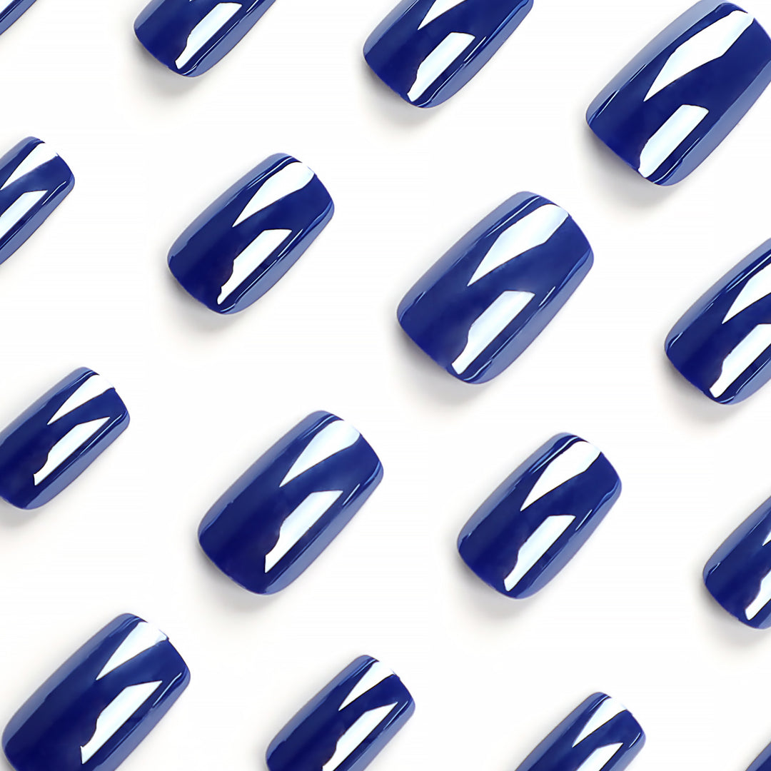 Glossy artificial nails with elegant manicure Kalsten