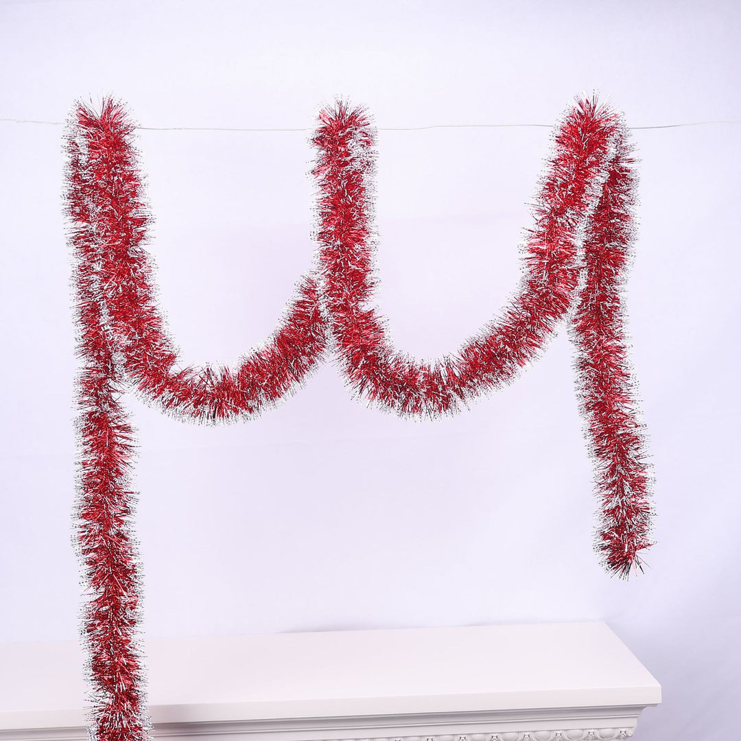 Glittering Christmas garland with snowflake motifs